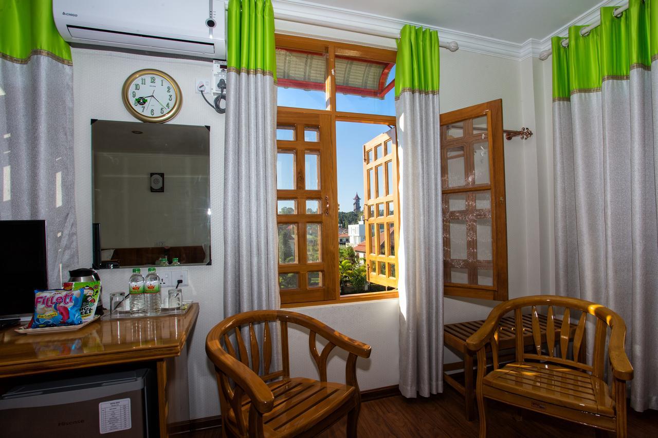 Hotel Rich  Pyin Oo Lwin Buitenkant foto