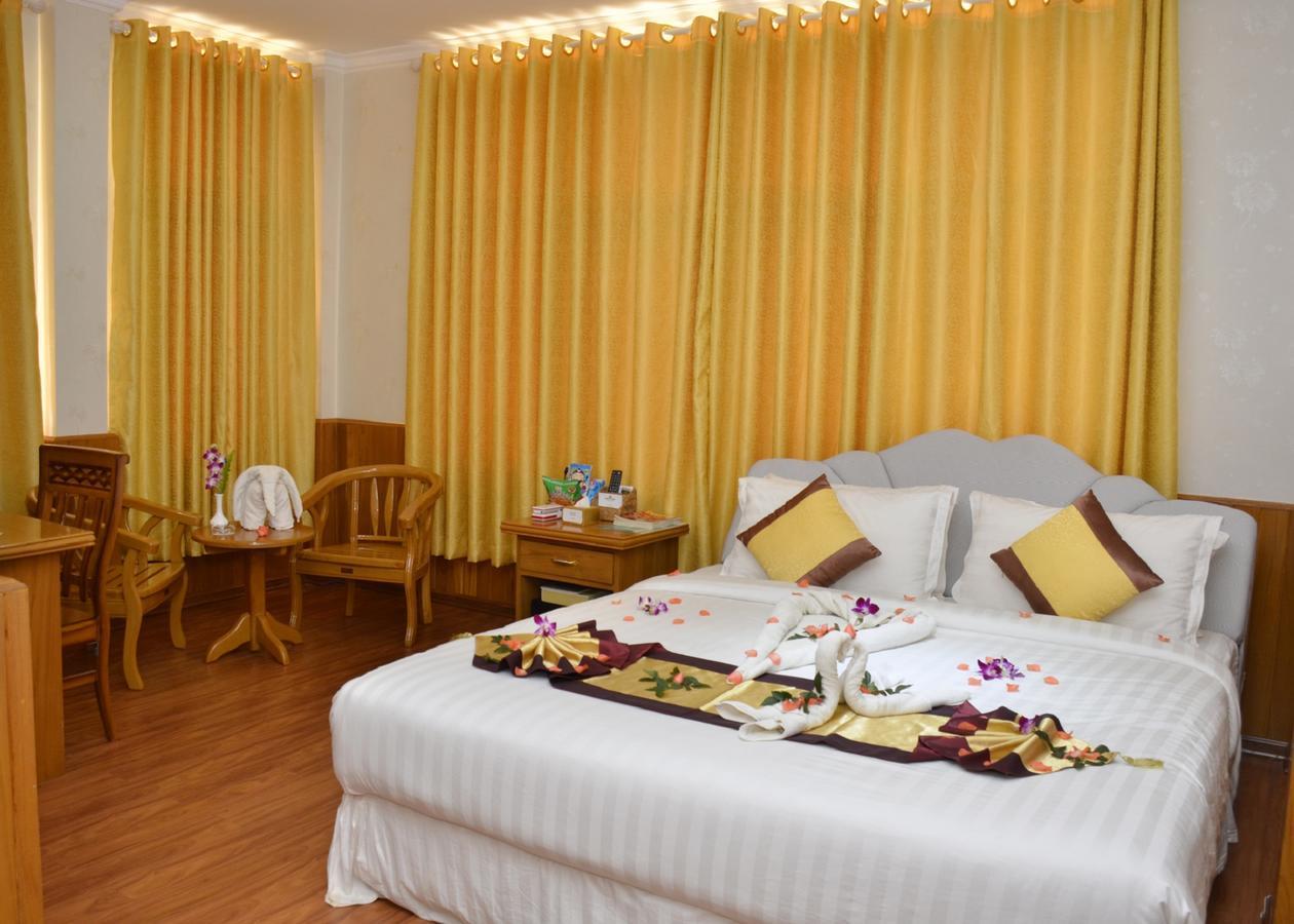Hotel Rich  Pyin Oo Lwin Buitenkant foto